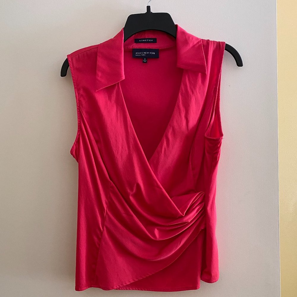 Jones of New York pink sleeveless, collared top    Size M
